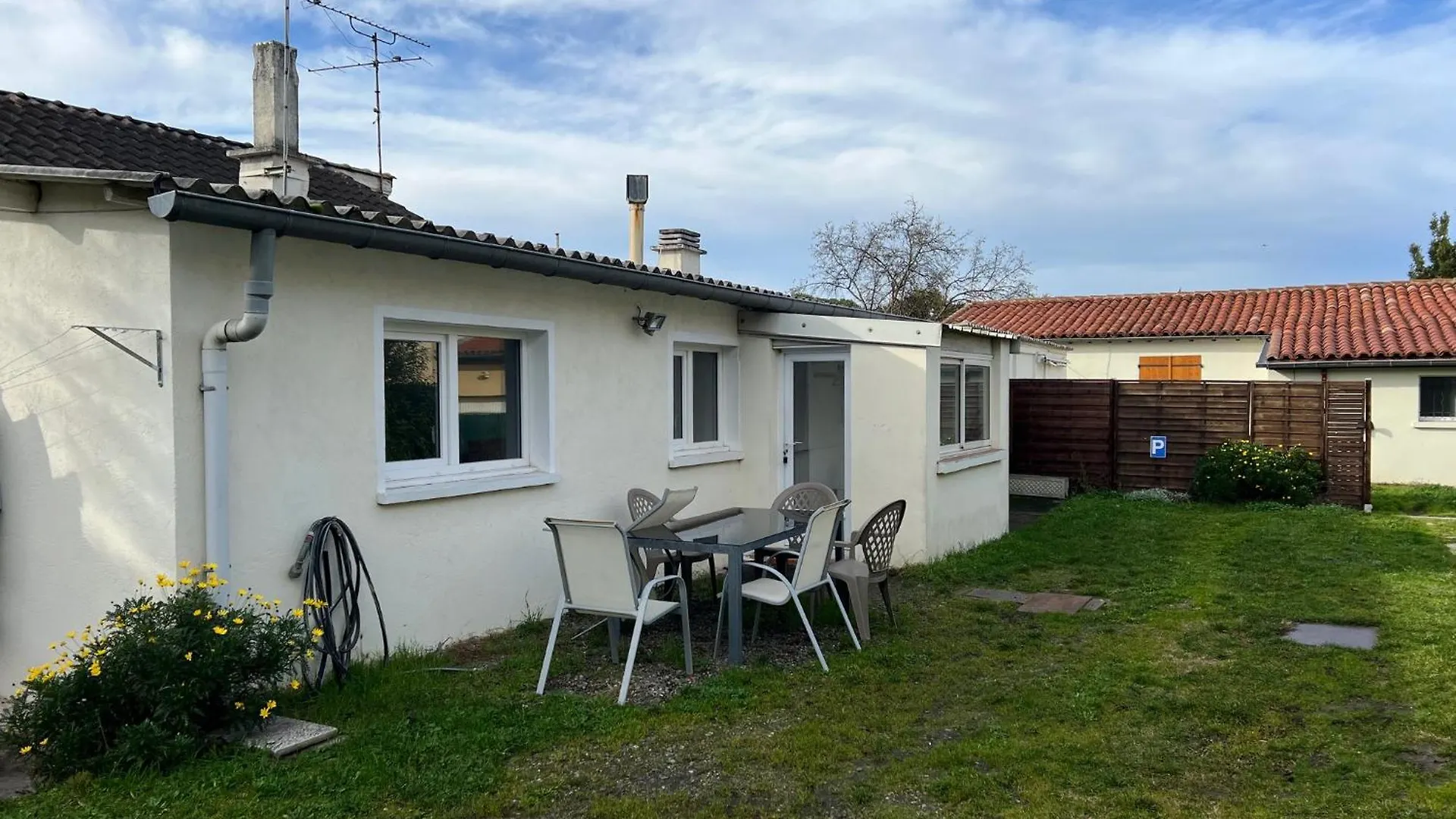 Le Clos Ampere location